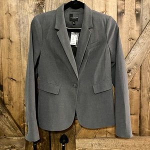 NWT The Limited Collection Suit Jacket /Blazer size 4